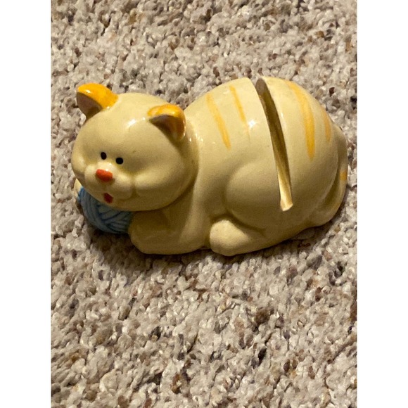 Josef Originals Other - Vintage Cat Playing w/Yarn Card Holder Figurine Josep Originals